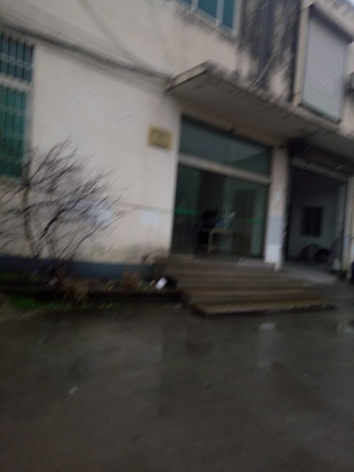 唯亭唯一在售厂房，占地18亩，适合投资，自用，房东急用钱！交通方便，随时看房