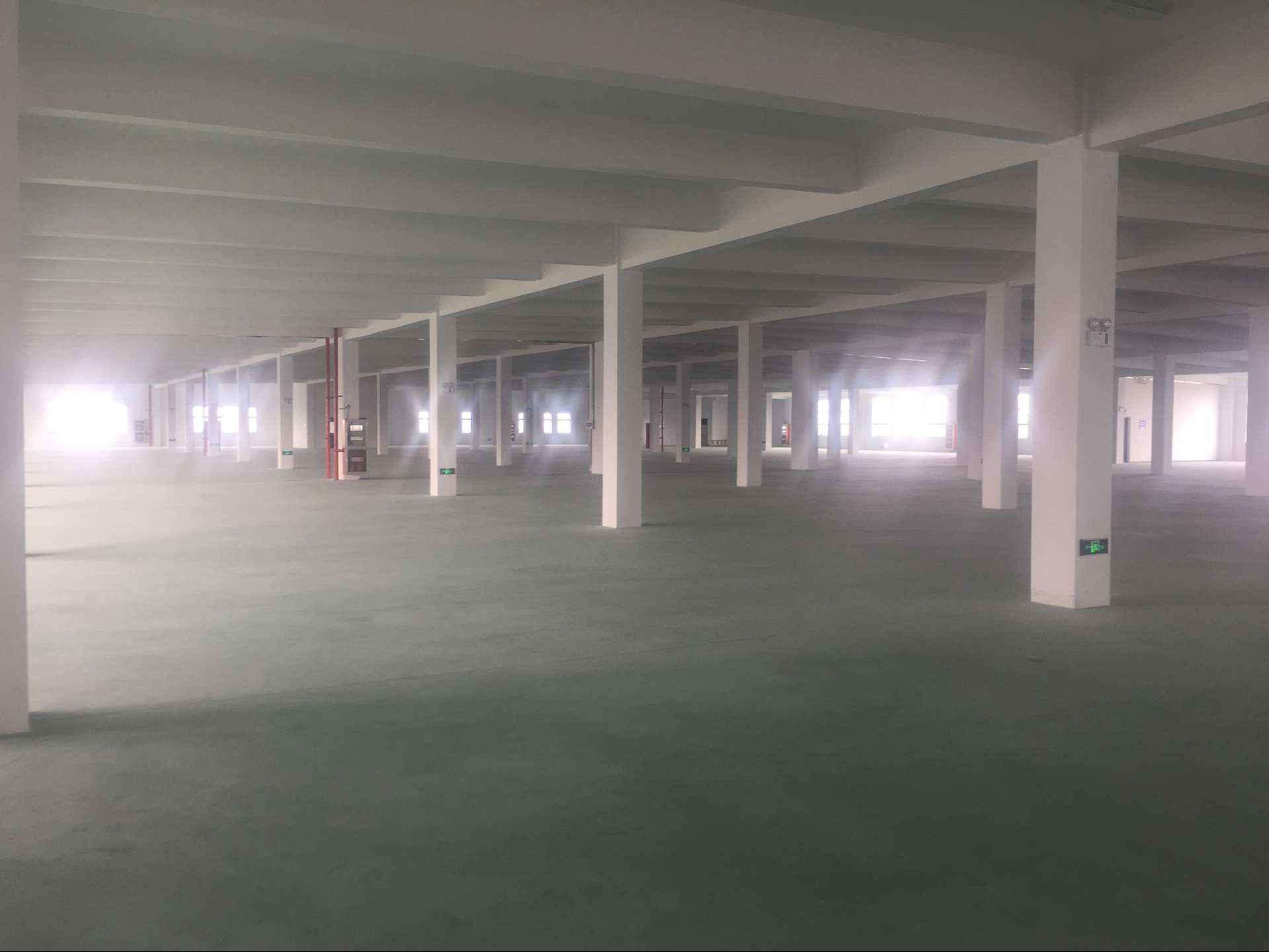 7500平标准厂房出售