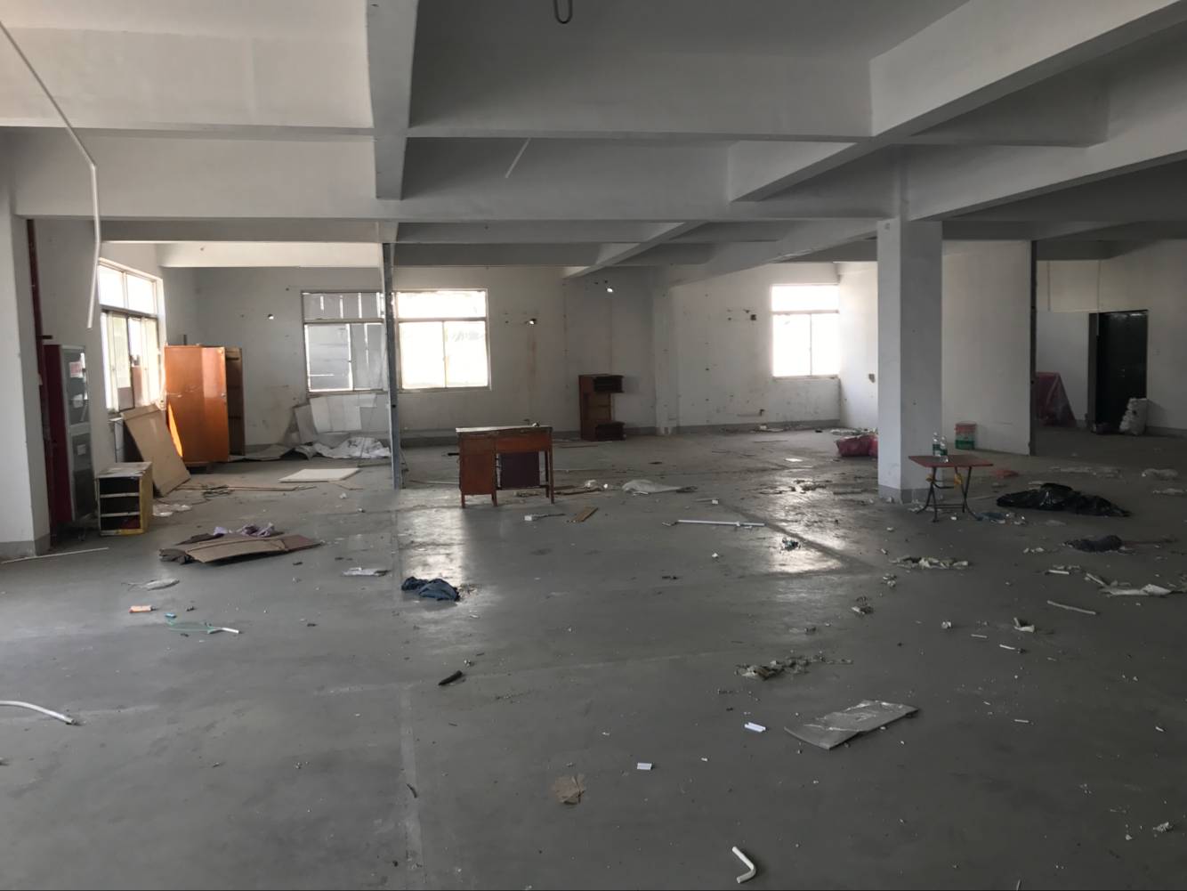 元和华元路1100平双层标准厂房出租