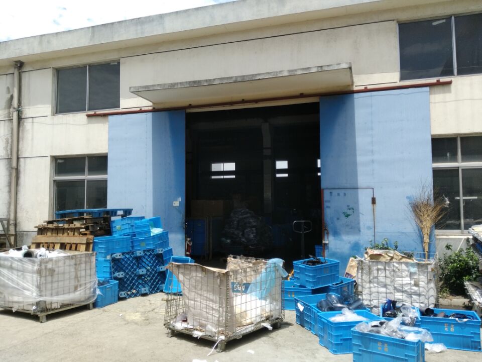 望亭独门独院3300方机械厂房出租，有行车，可分租