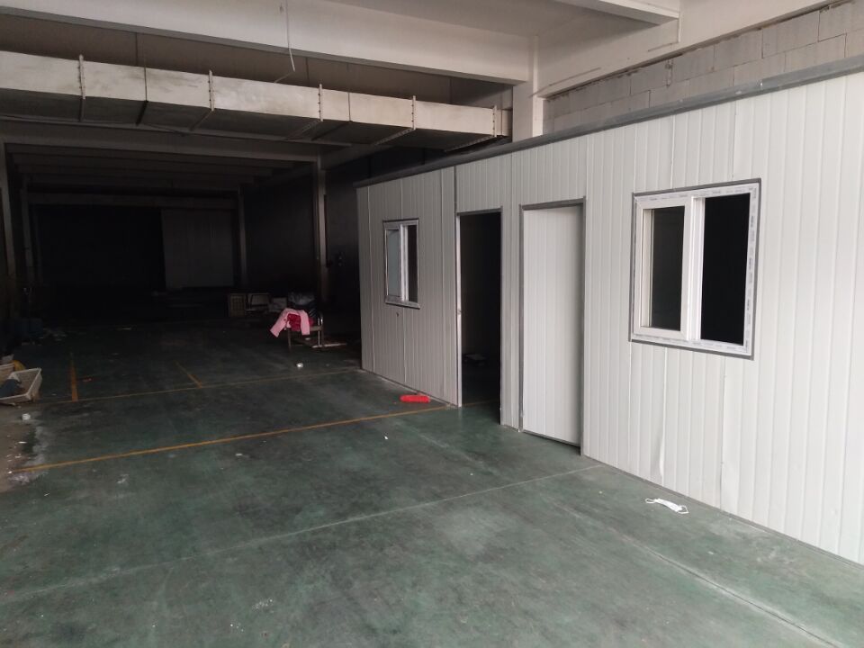 出租新区720平汽修厂房
