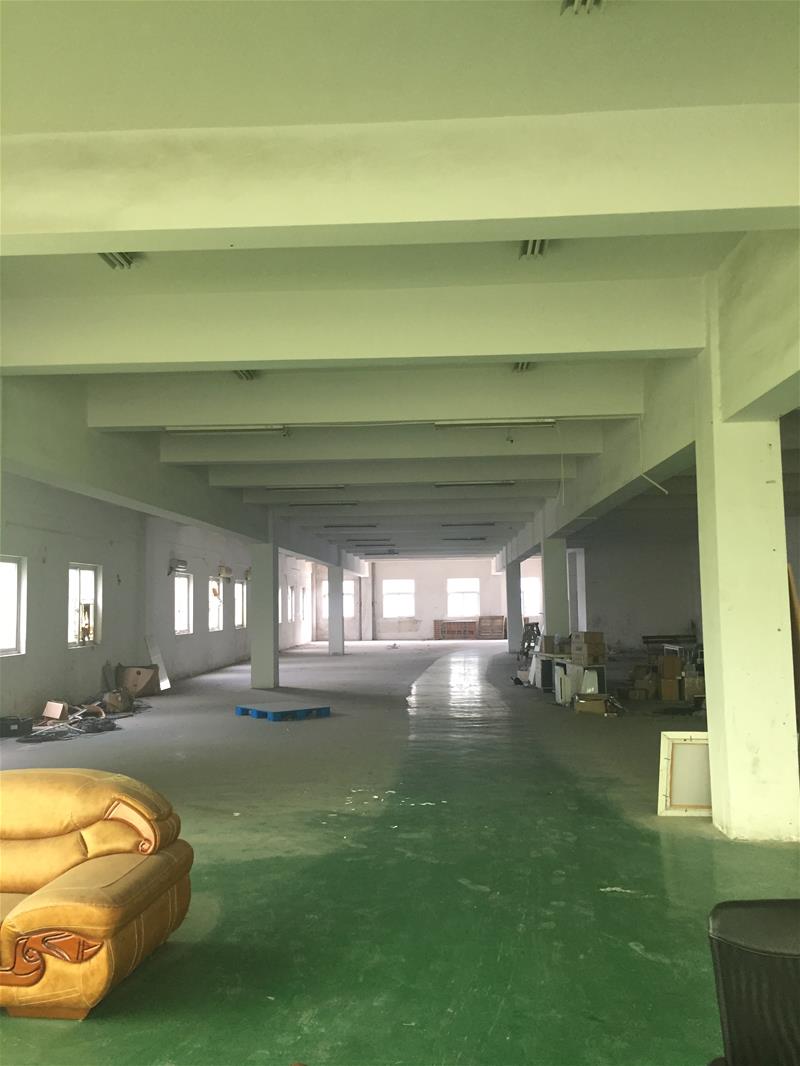 相城黄桥大庄二楼900平标准厂房，环氧地坪带办公