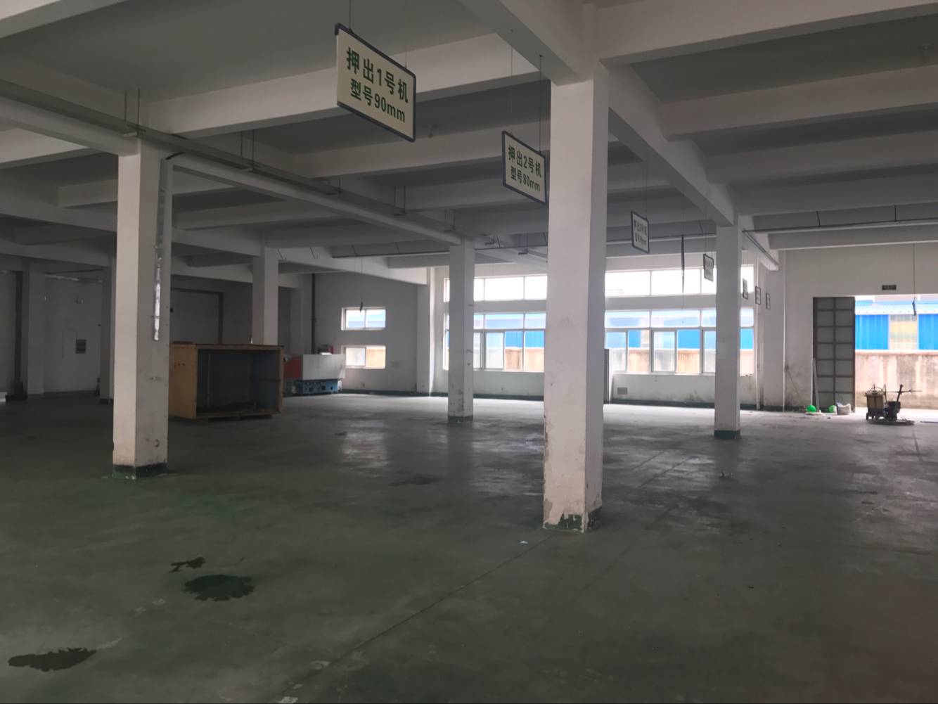 相城望亭独门独院3600平米厂房带6亩空地出售