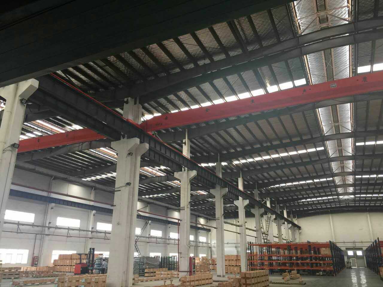 单层机械厂房，层高12米，电100KV，交通方便！