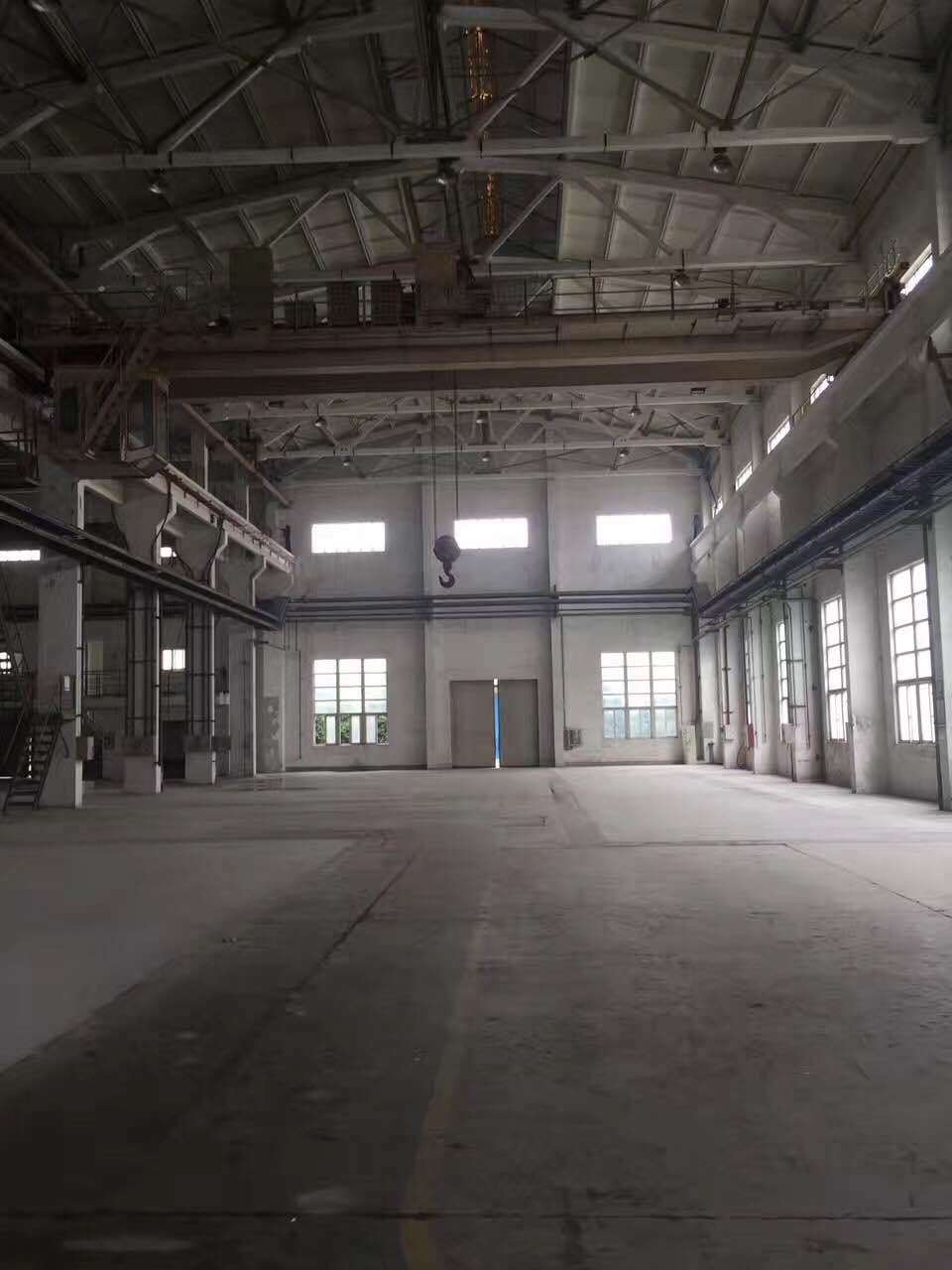 浒关 单层2000平机械仓库厂房招租 可分租