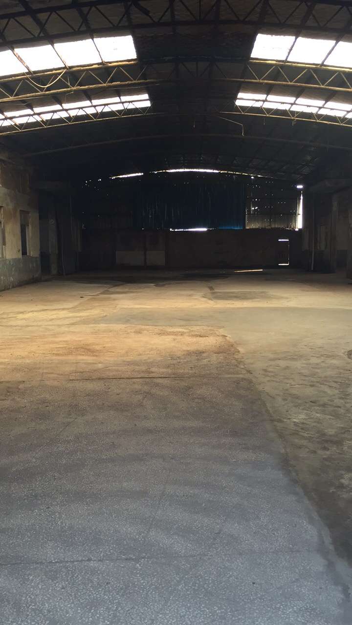 一楼，可做塑料粉碎 或塑料制品 等轻微污染行业