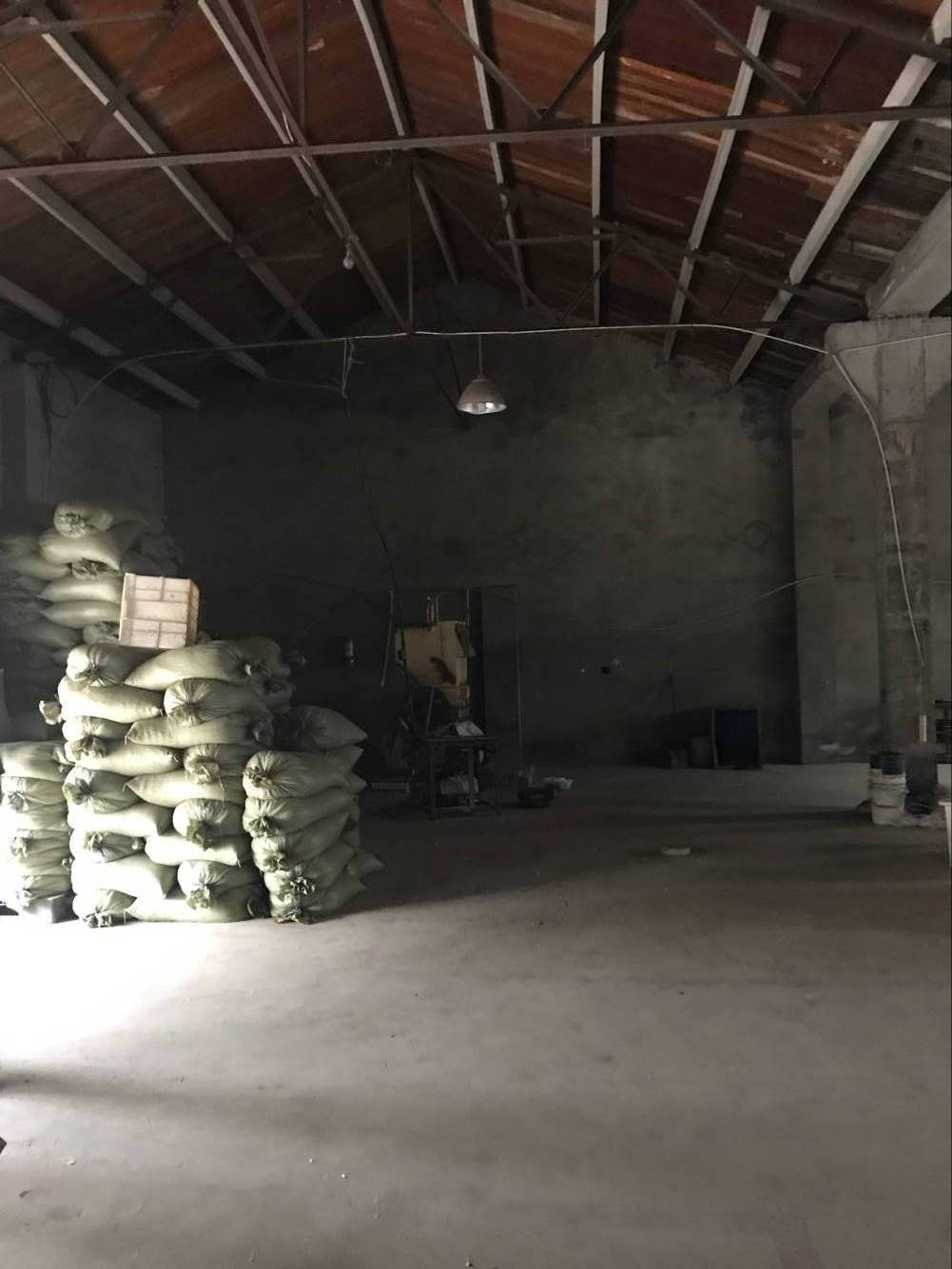 独门独院 单一楼1000厂房+1000空地招租
