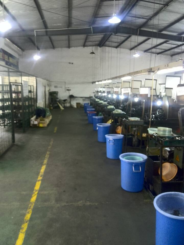 出租新区500平可做汽修可喷漆