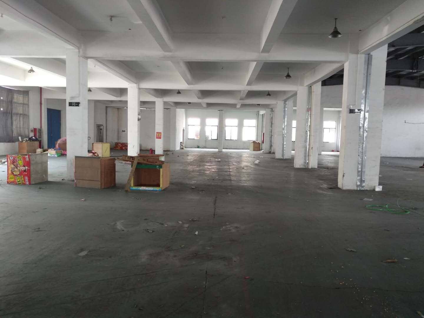 辛庄，3000平标准招租，适合多种行业，可分租，带办公，，，，，