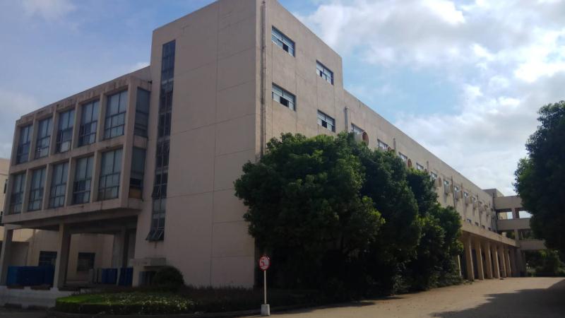黄埭，东桥，一楼3500平全新标准厂房，层高5米，形象好，价格24，大车好进出！，可分租