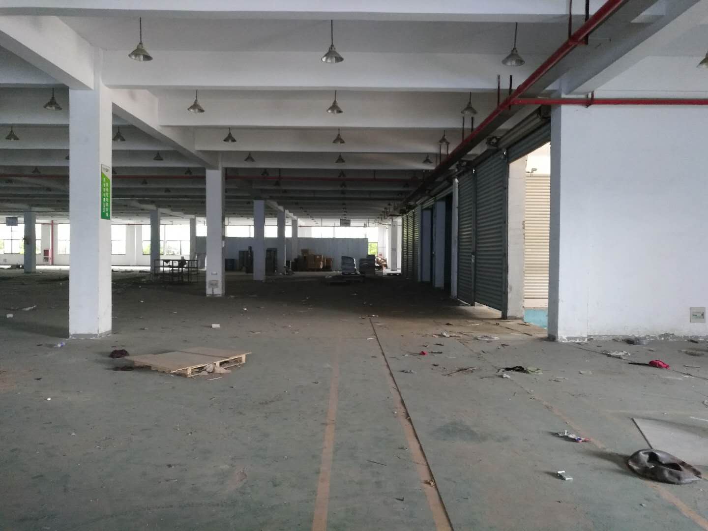 黄桥旺盛路附近，一楼700平厂房，可做仓库生产，电量够，位置好