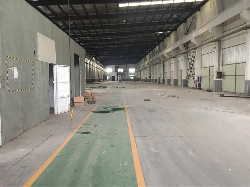 吴中区厂房出租，单层机械厂房，独门独院，双证齐全，无纠纷！