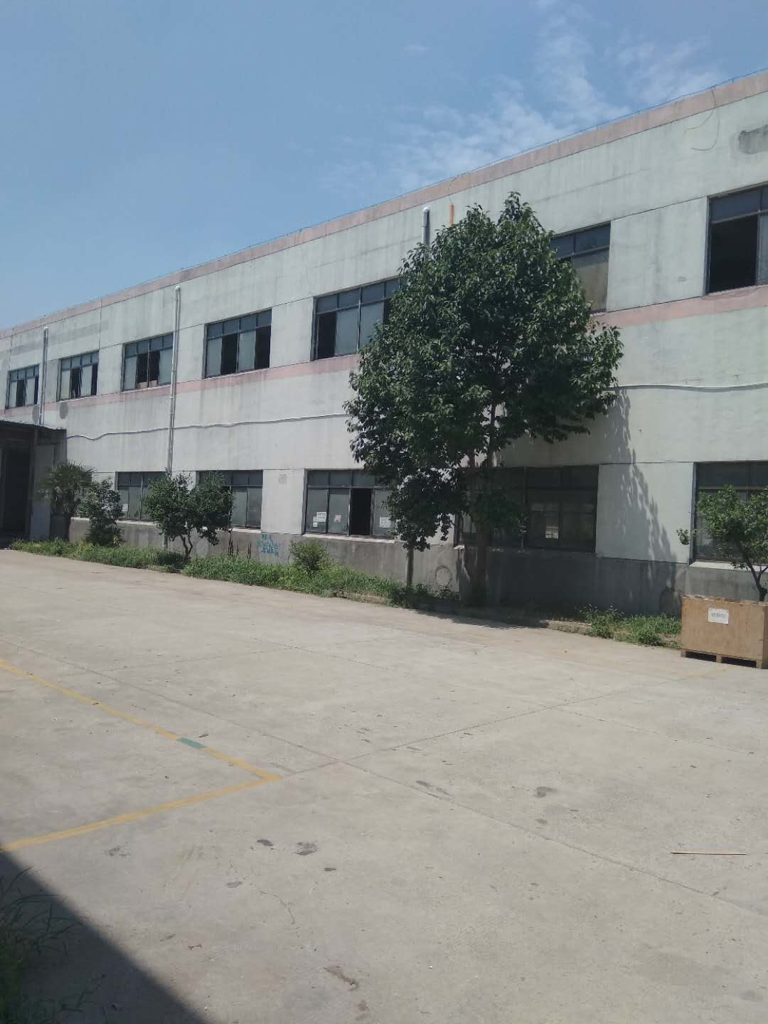高新区，浒关，出租双层4700平标准厂房，形象好，位置好，，，！！！！！