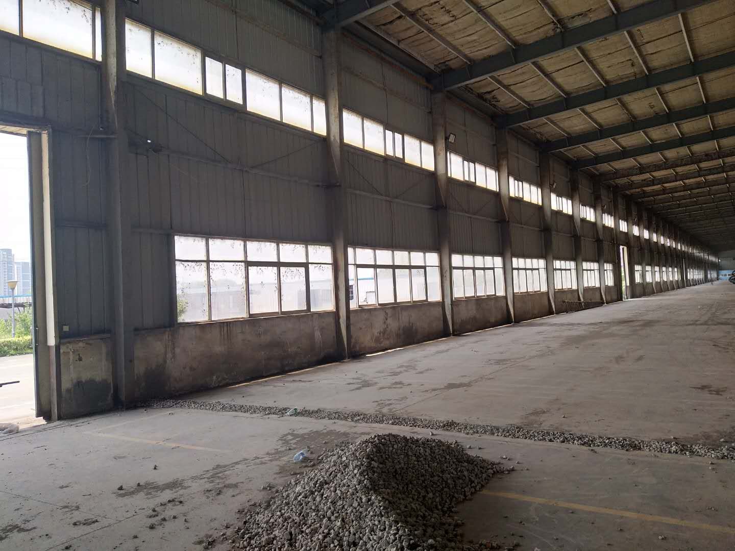新区通安312国道附近有2000平仓库出租