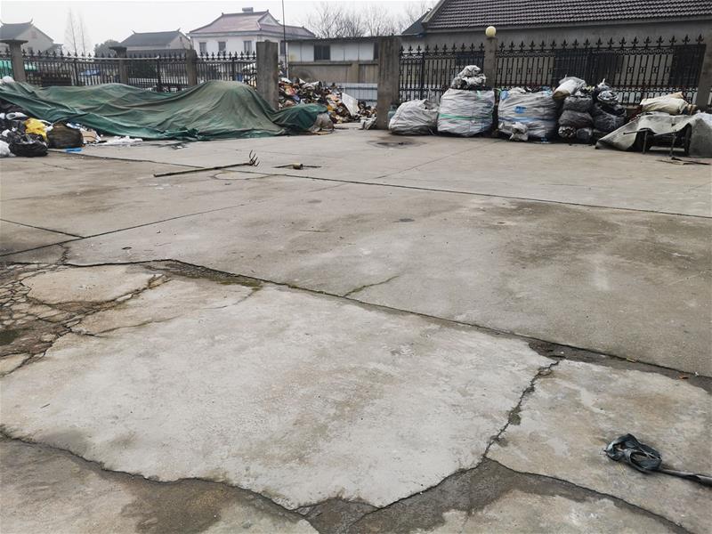 相城北桥有1000平水泥空地出租可以堆放木材