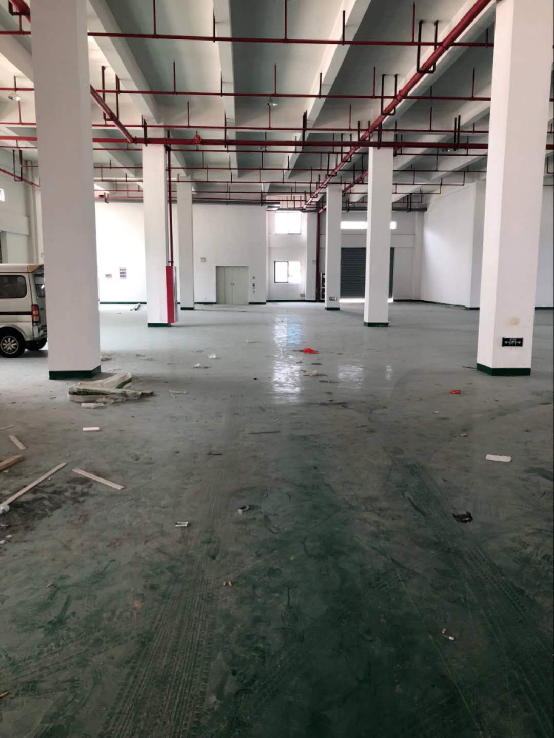 相城区，望亭，一楼300平厂房出租，含60平办公，环氧地坪！！！！