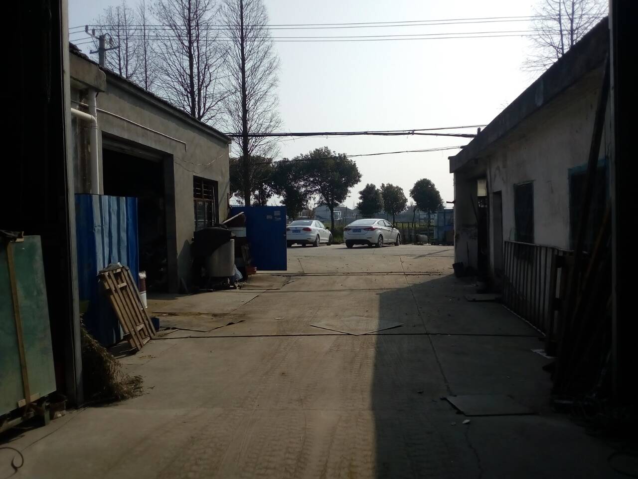 相城渭塘镇凤阳村，有1200平独门独院厂房出租