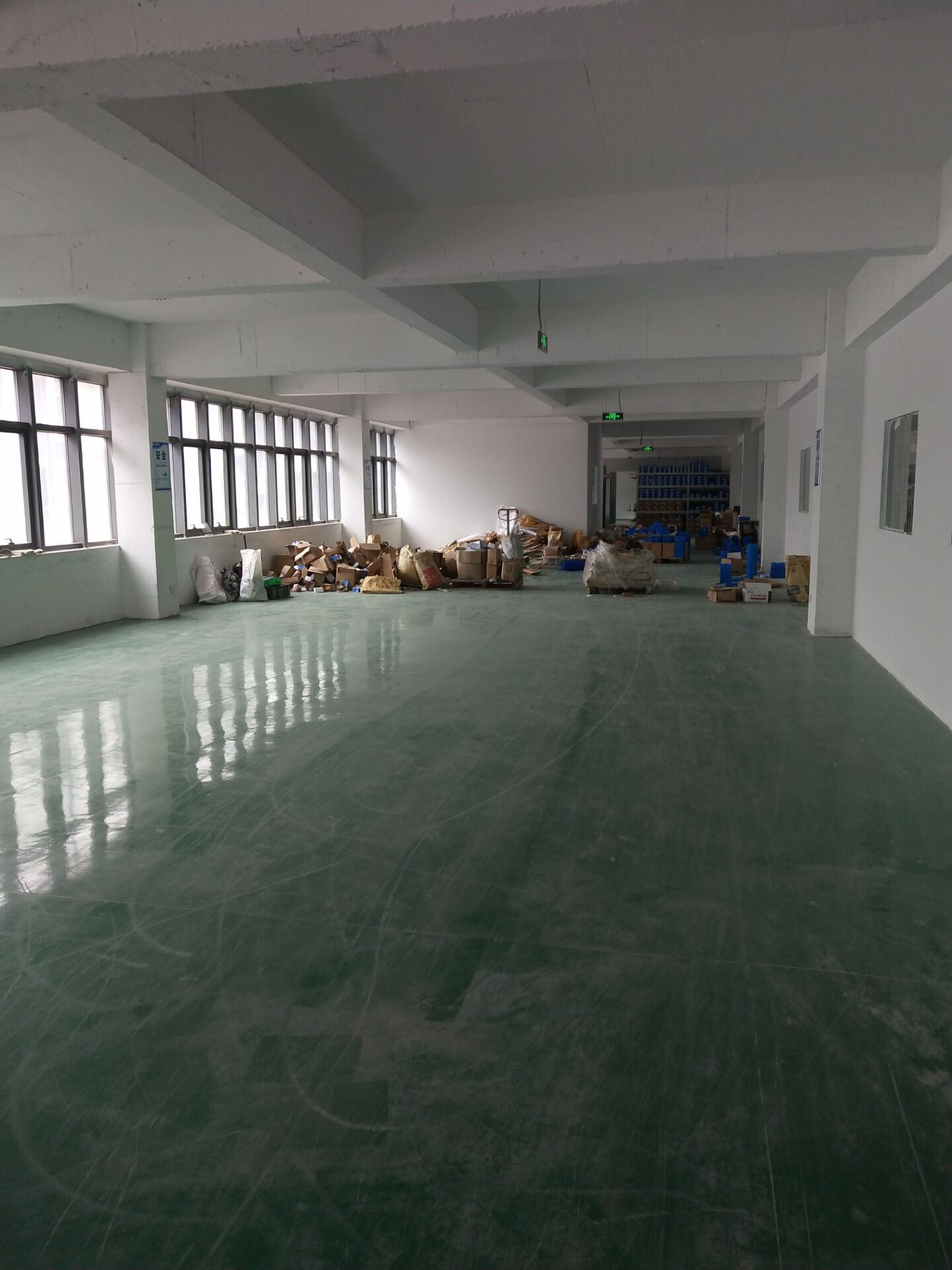 新区科技城金沙江路附近有500平1楼厂房出租