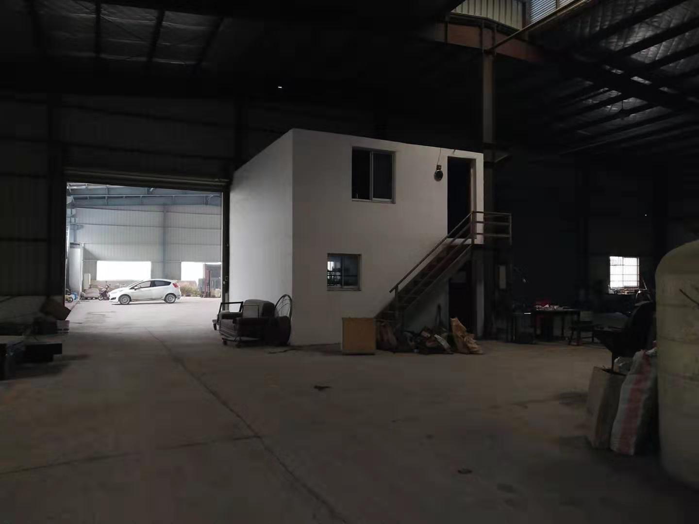相城区，黄埭，东桥，出租一楼1100平厂房，层高7米，带5吨行车！！！！！
