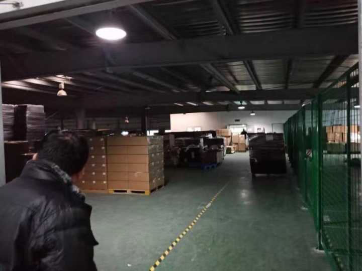 出租高新区一楼20000平单层刚结构厂房