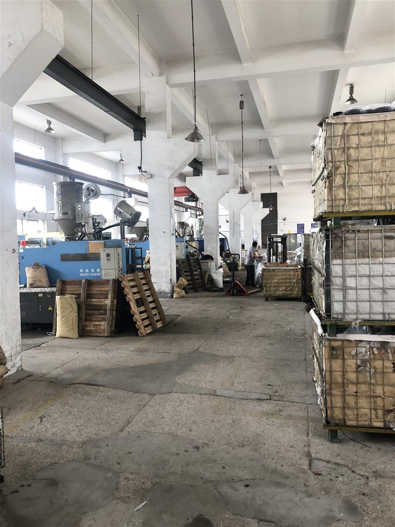相城高铁新城标准机械厂房960平米可架行车可分租车辆方便
