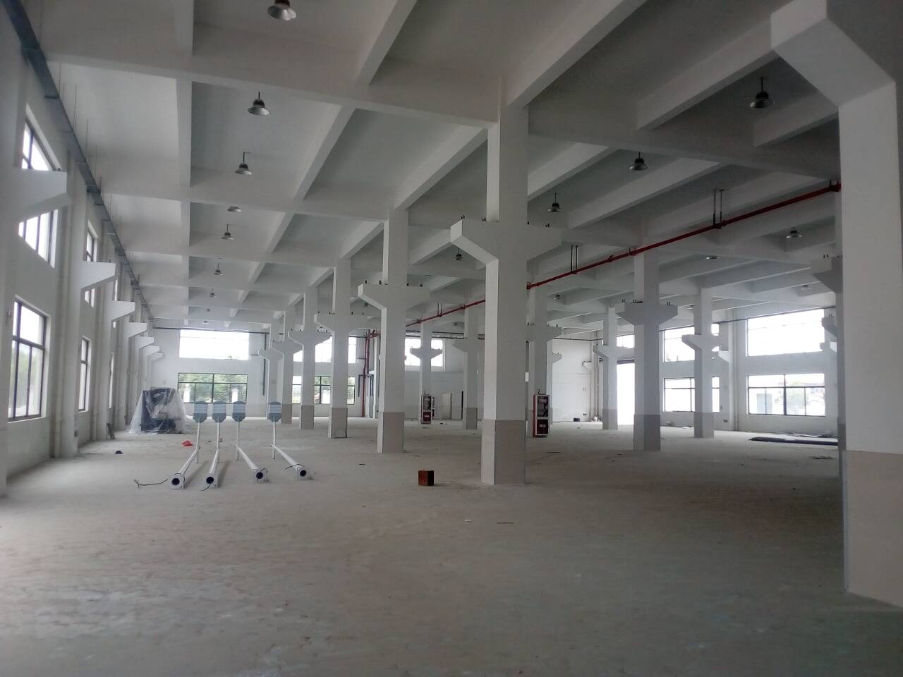 相城区望亭，三栋全新标准厂房20000平，两栋双层厂房，带牛腿，十吨行车可架