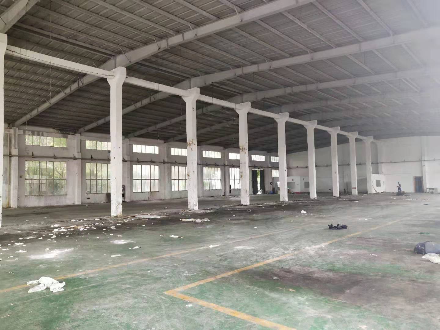 黄埭东桥长平路高速出口单层9米高厂房3200平米可分租一半大车方便